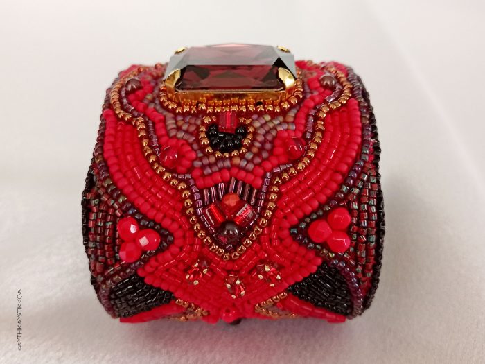Beautiful Erzebeth cuff - Image 6