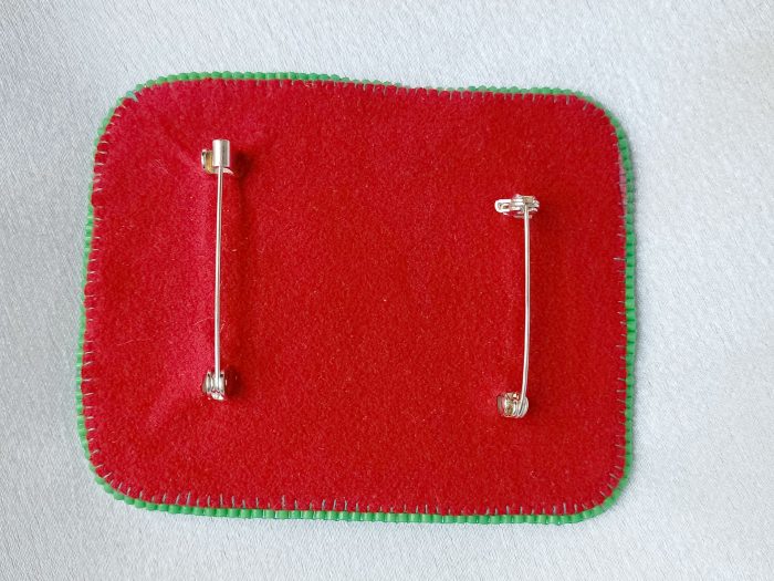 La Muse Dora Brooch - Image 4