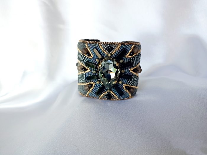 Black Tear Cuff