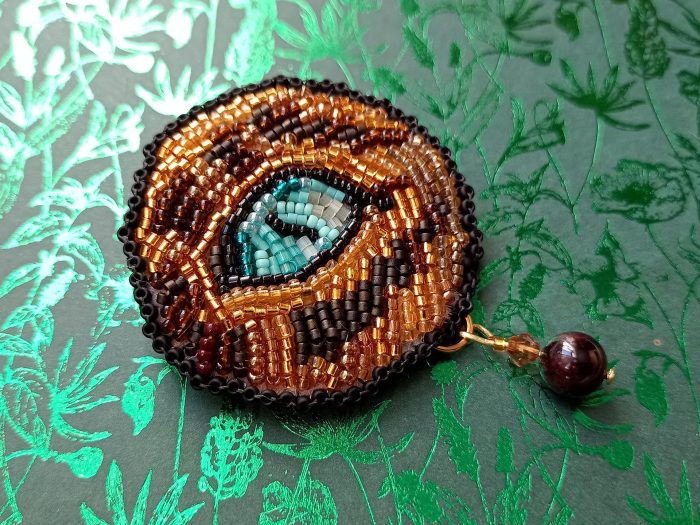 Cat's Eye Brooch - Image 3