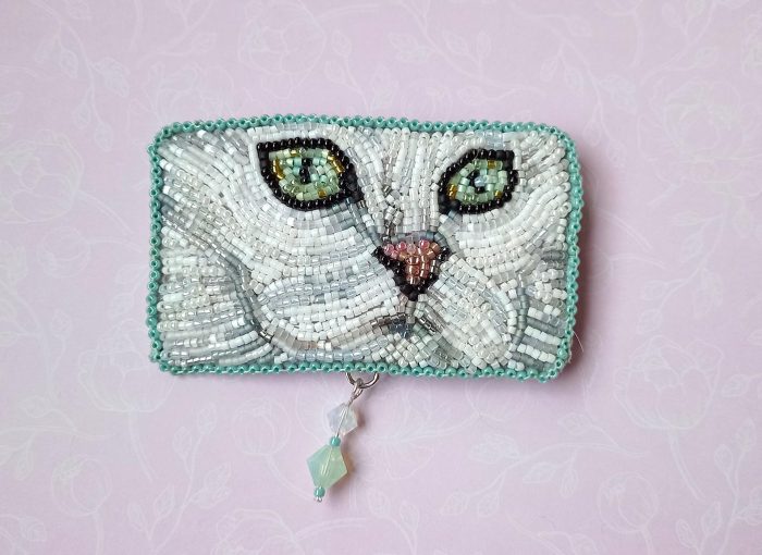 Broche Chat blanc